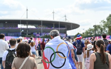 Les premiers spectateurs arrivent au Stade de France